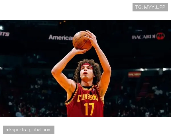 安德森·瓦莱乔内线强打提升篮板率显著拉开球队防守空间