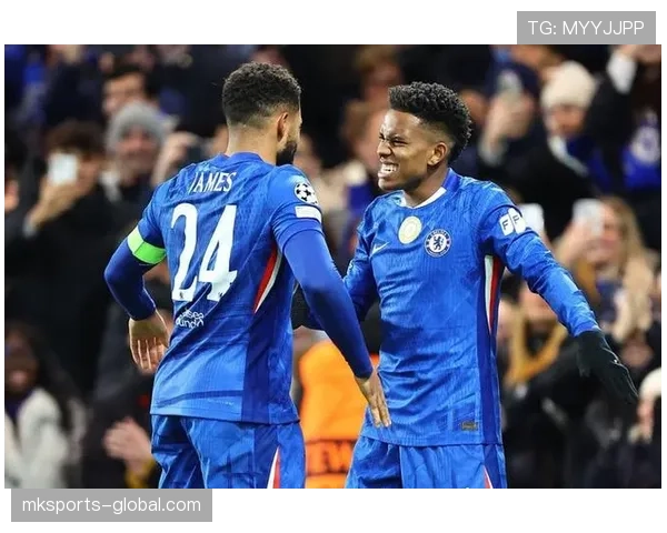 切尔西在强强对话中竞争力不足，状态波动对争冠形势产生影响