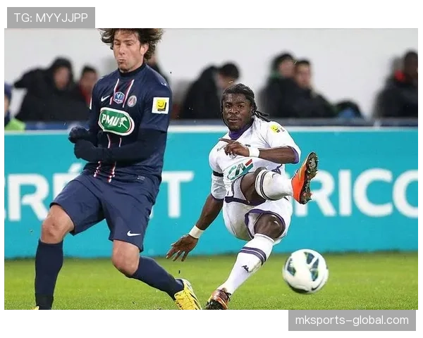 巴黎圣日耳曼控球率占优，但进攻威胁是否下降已逐步反映在比赛效率中